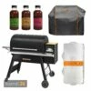 Traeger TIMBERLINE 1300 Pelletgrill Inkl. Abdeckhaube, Schutzfolie + BBQ Soße 3er-Set (Sweet & Heat, Traeger'Que, Sugar Lips)